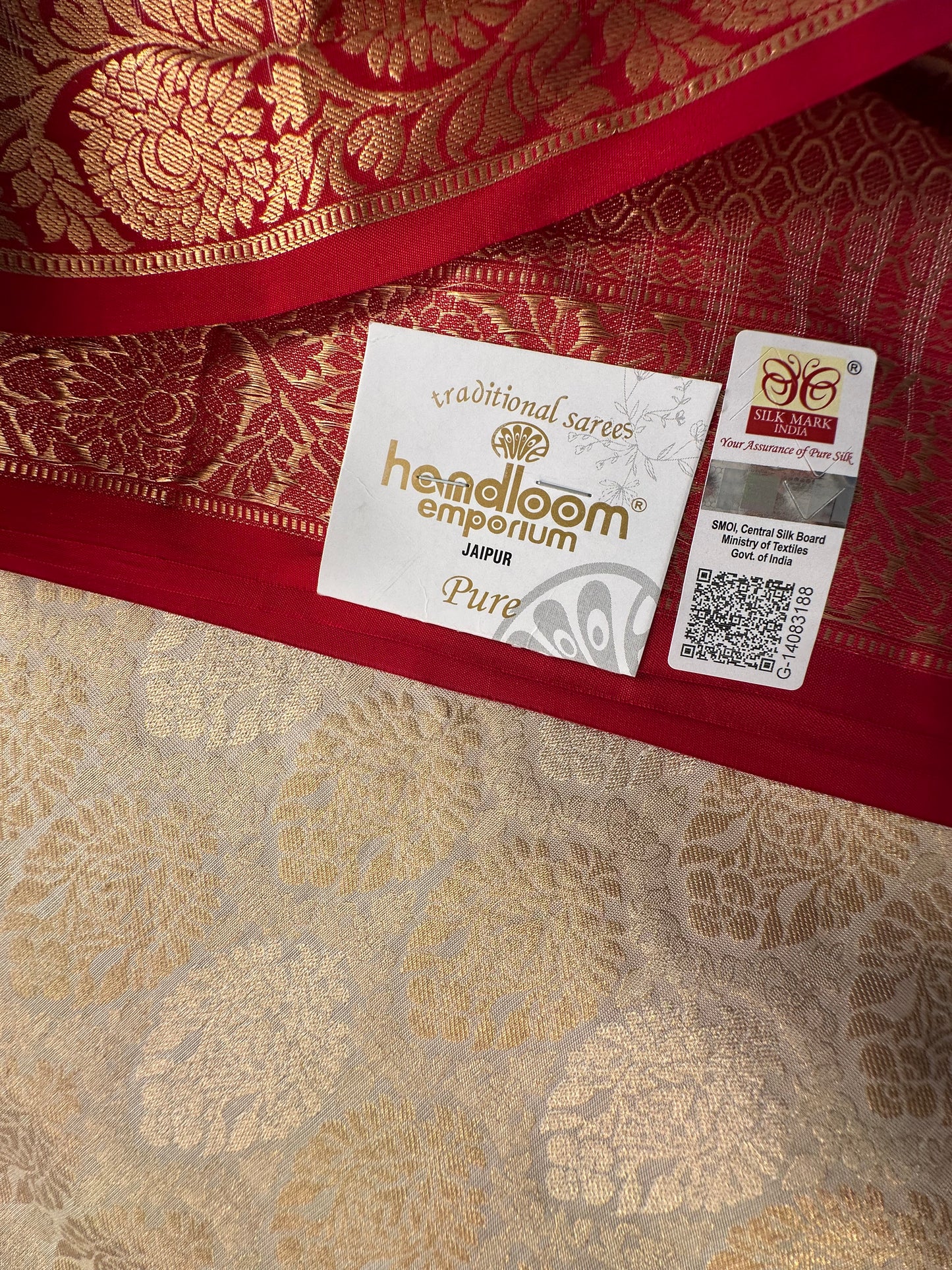 Cream-Red Handloom Kanjivaram Jamawar Pure Silk Saree
