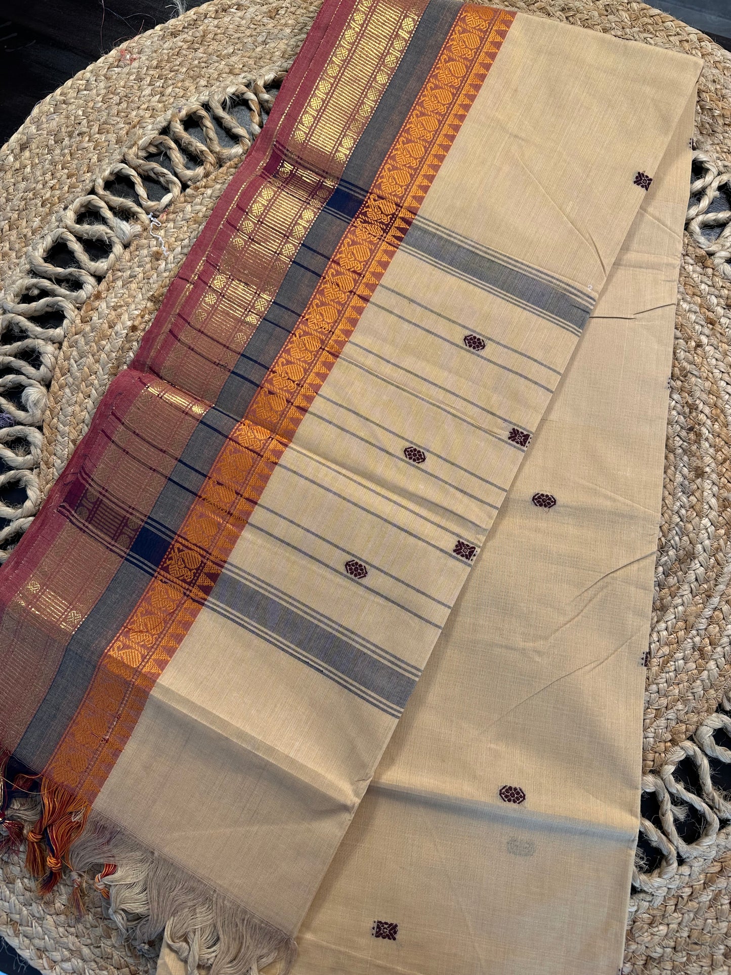 Beige Narayanpet Cotton Saree