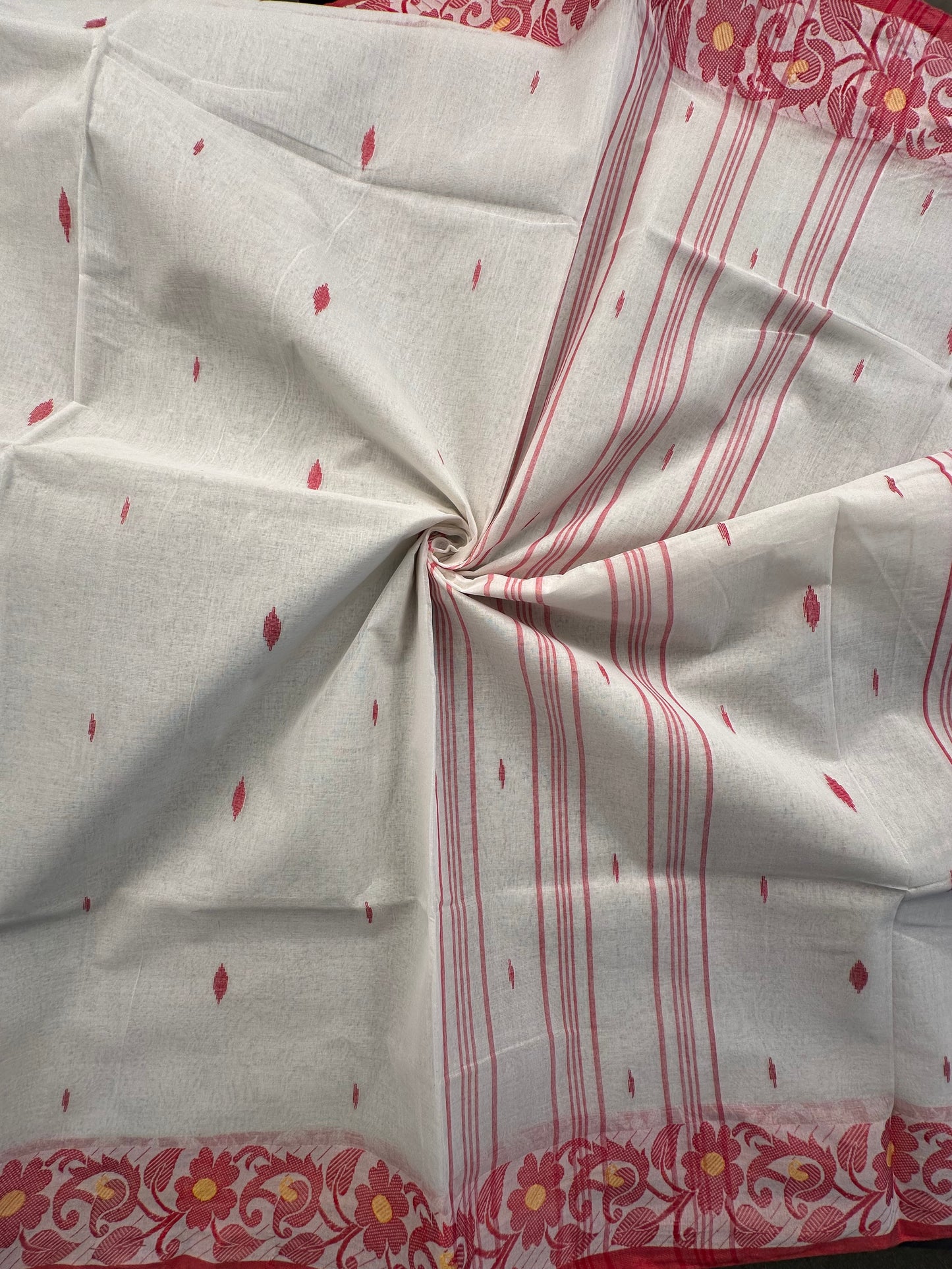White Red Doodh Aalta Pure Cotton Saree
