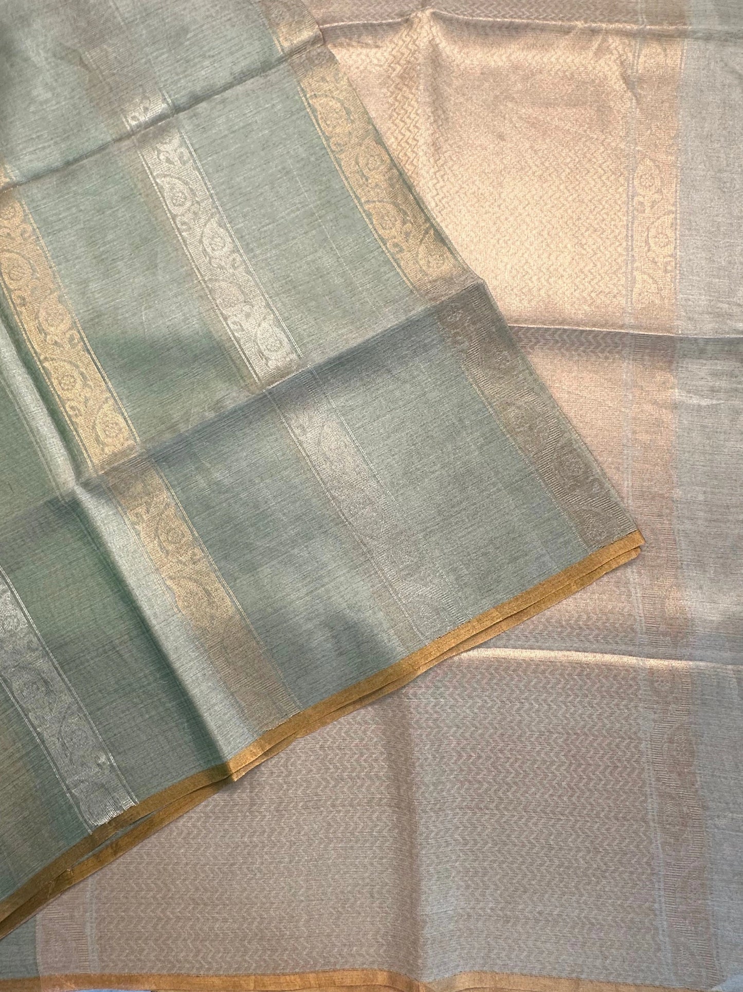 Jacquard Pure Tissue Silk Saree