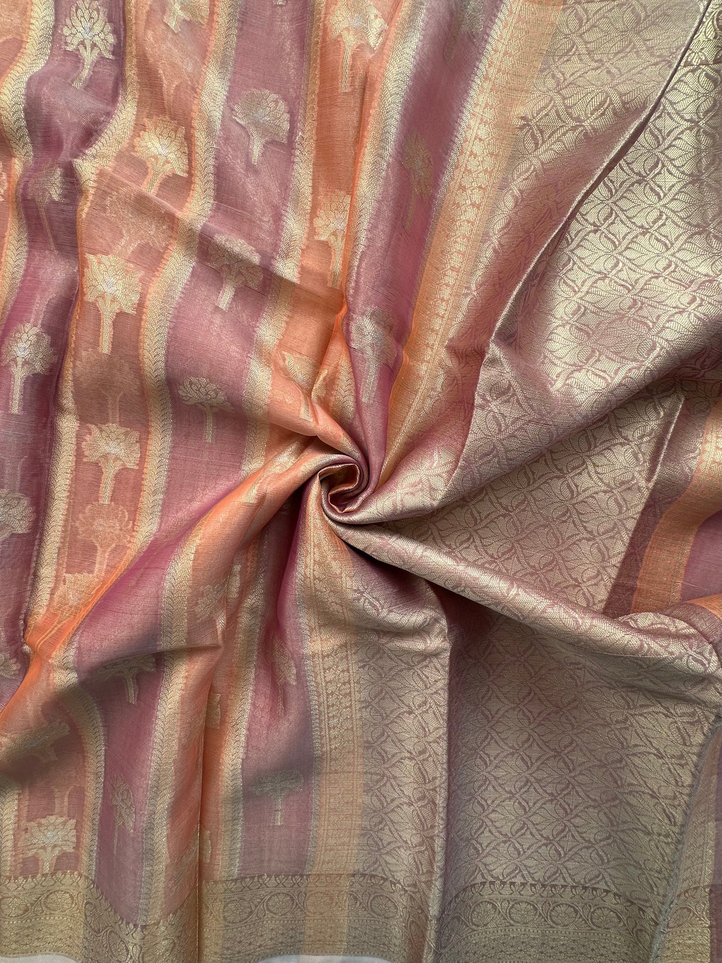 Ishpreet Tissue Saree