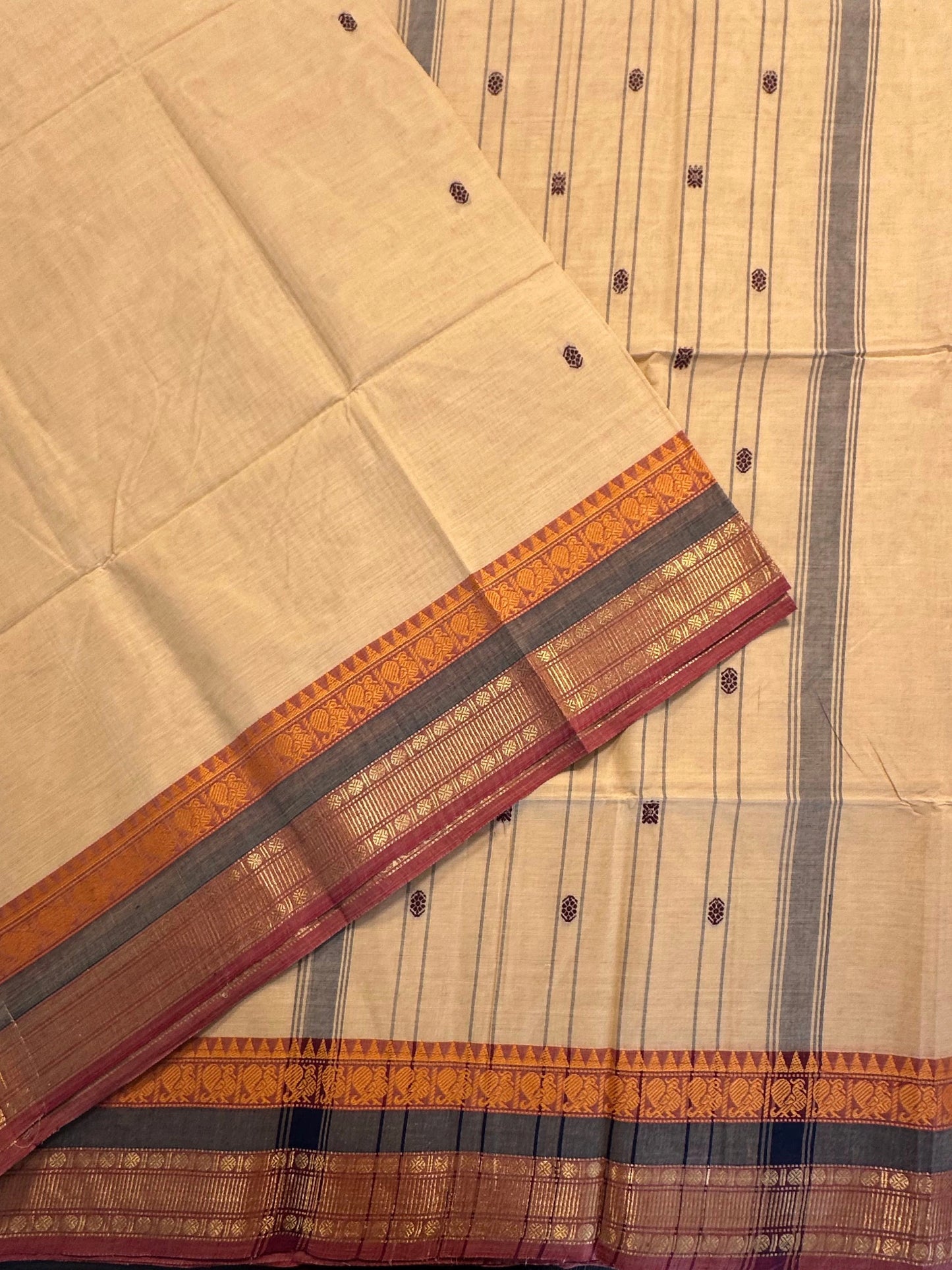 Beige Narayanpet Cotton Saree