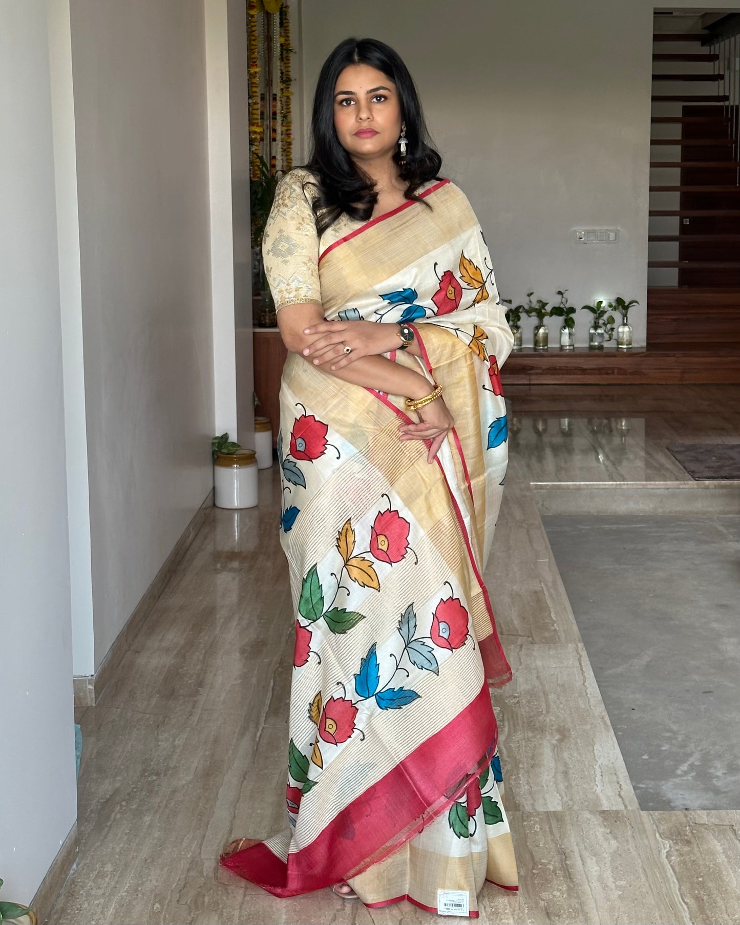 Off-White Floral Print Tussar Silk Saree