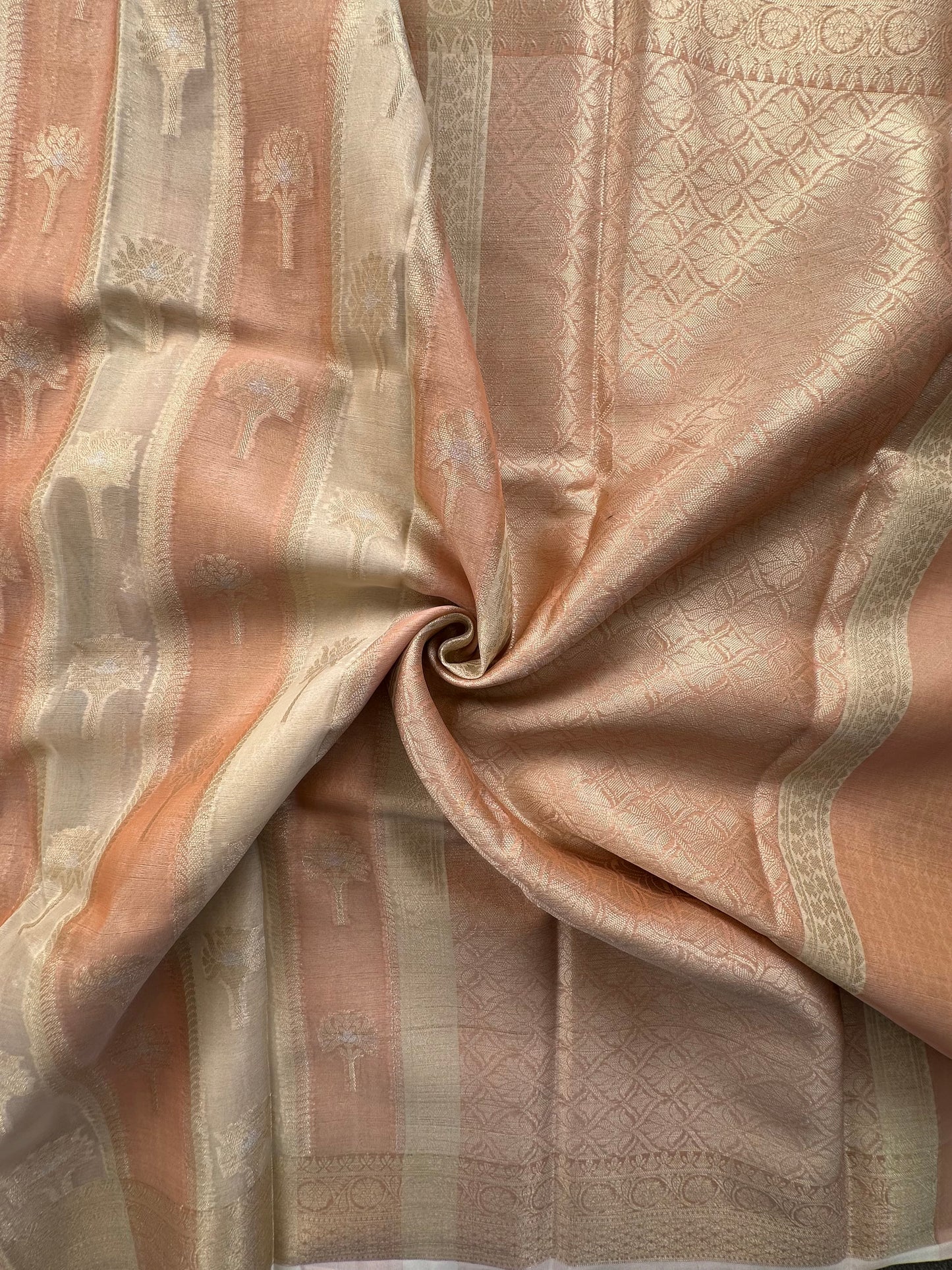 Ishpreet Tissue Saree