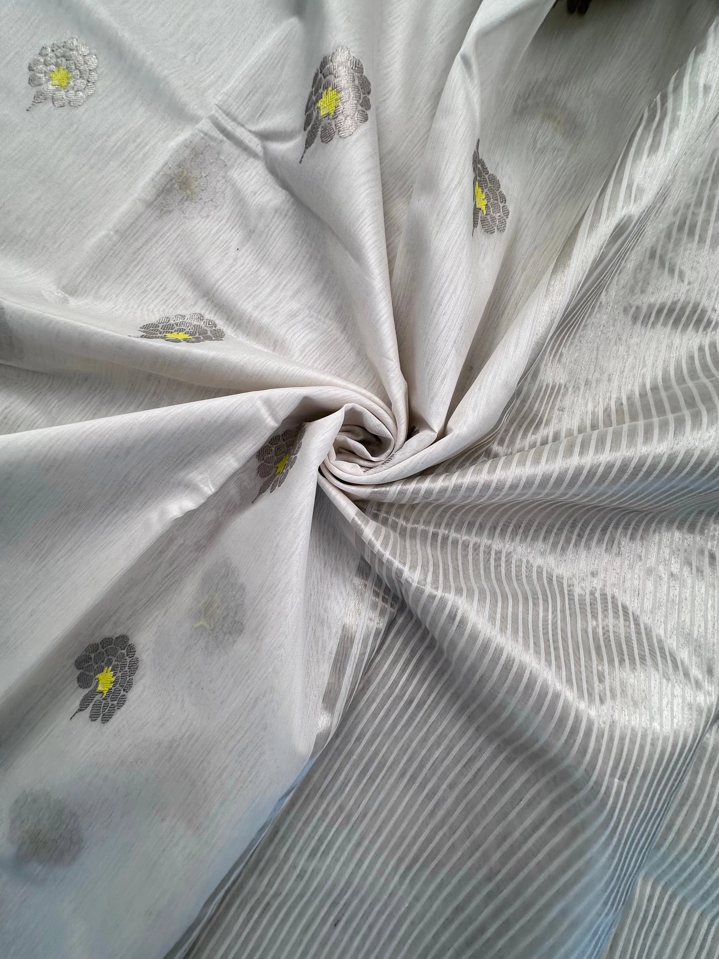 Off White Silver Zari Pure Chanderi Saree