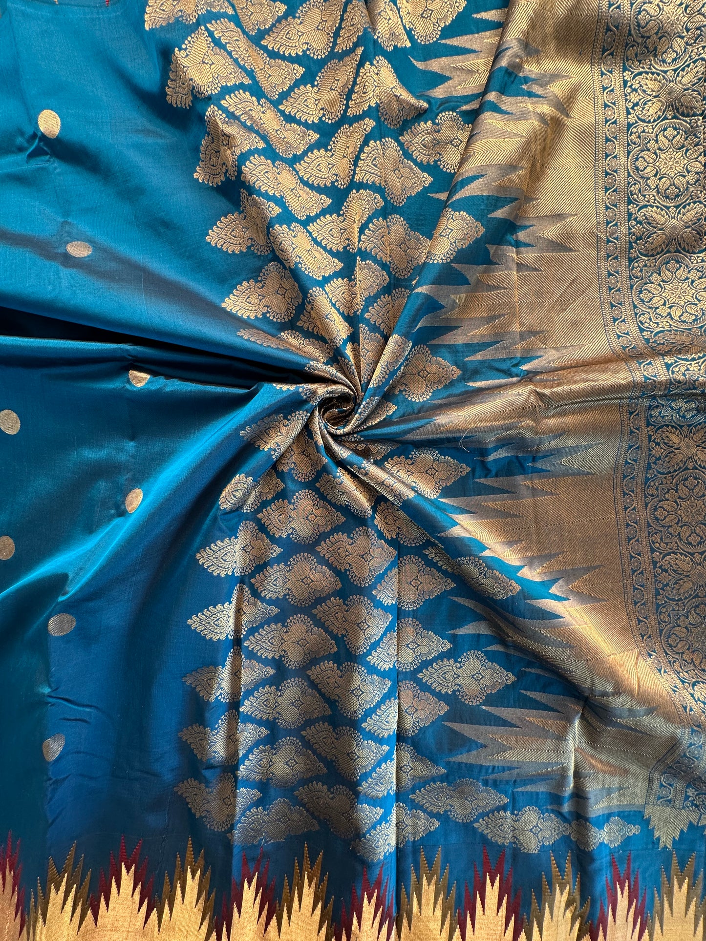 Madurai Temple Buta Pure Silk Saree