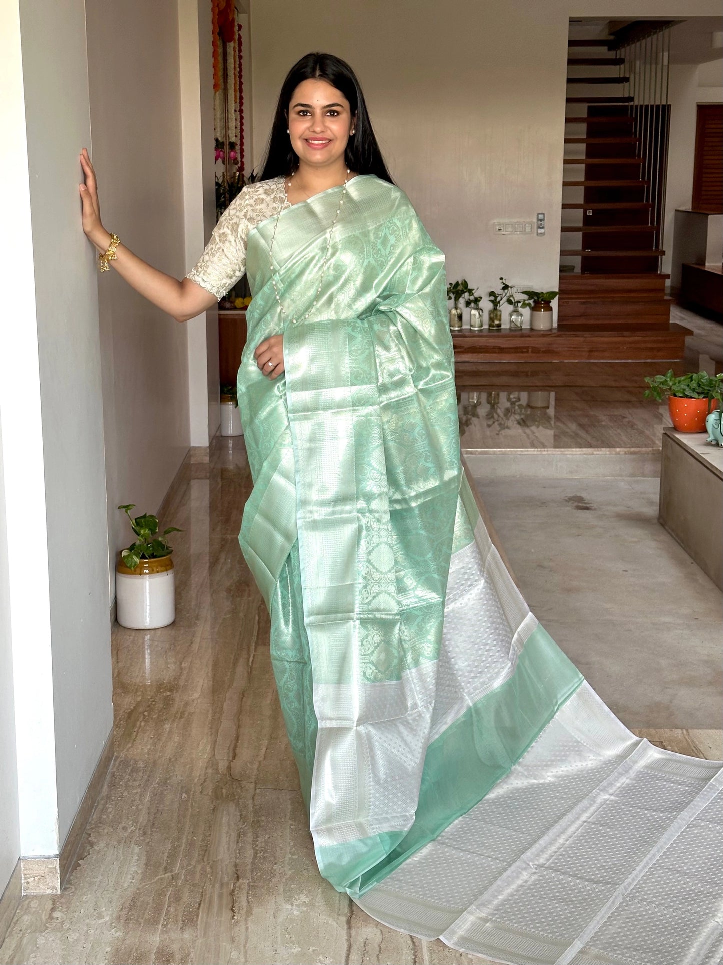 Sea Green Saadagi Tissue Saree