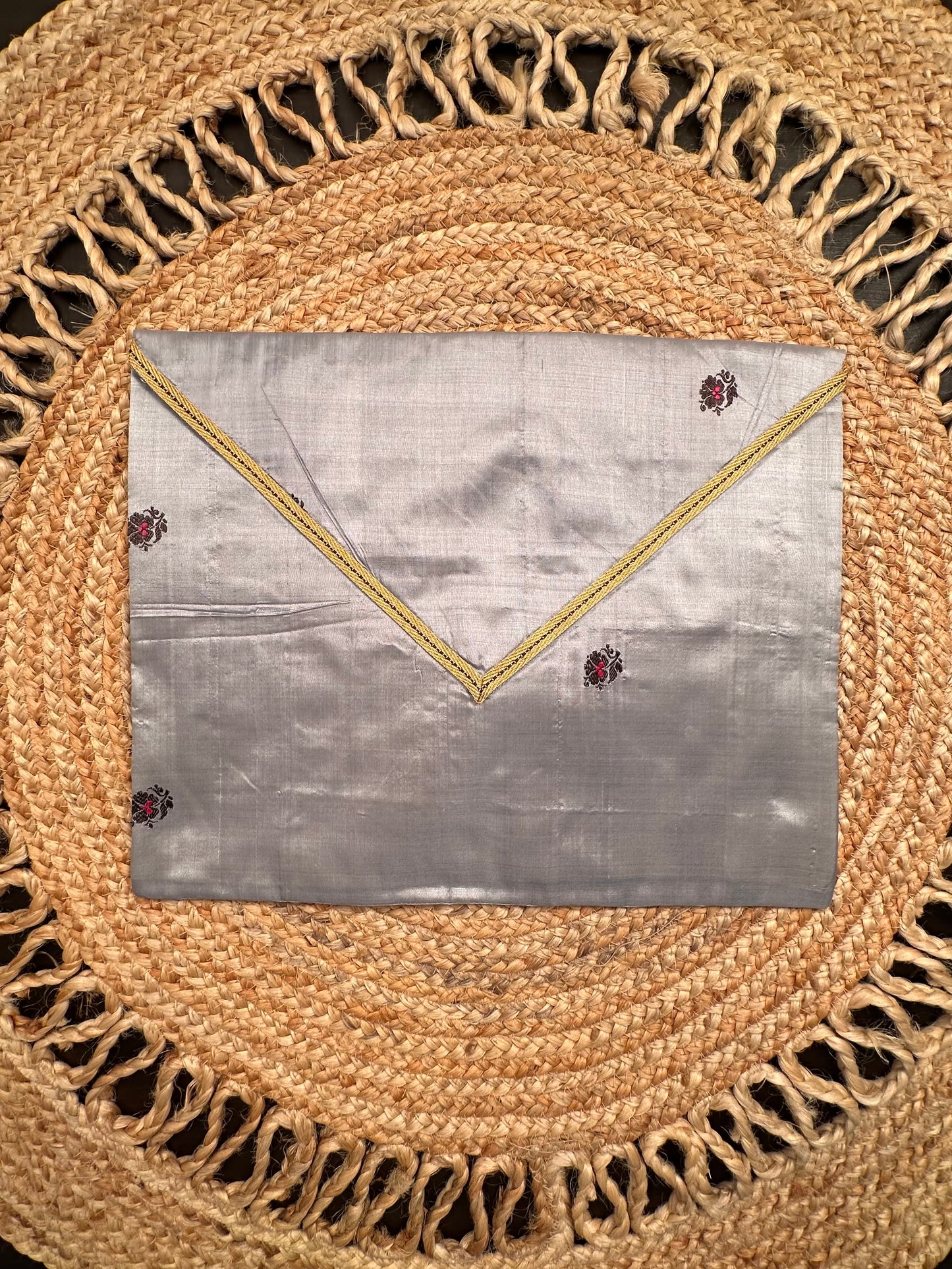 Grey Pure Silk Saree Bag With Pouch