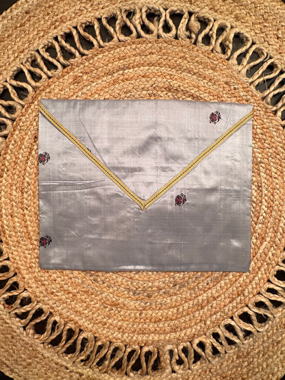 Grey Pure Silk Saree Bag With Pouch