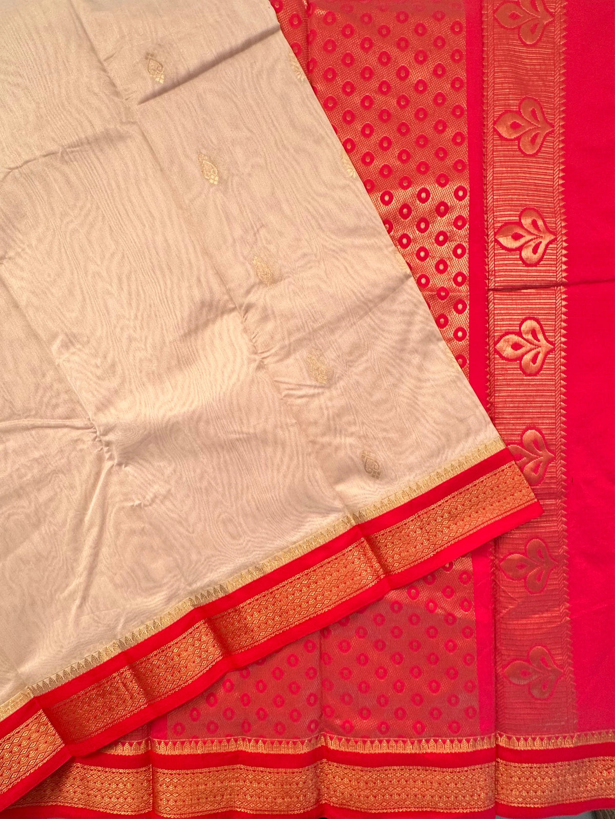 Beige-Red Pure Cotton Saree