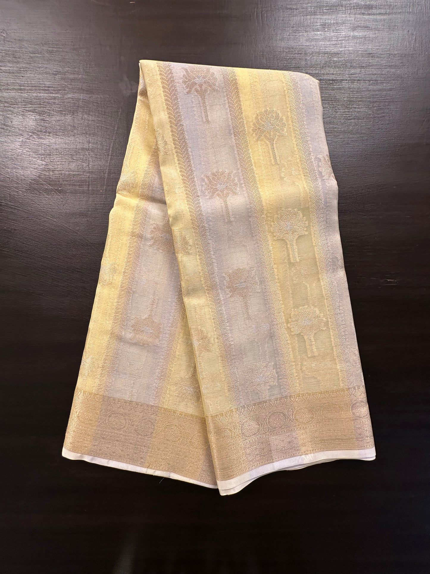 Ishpreet Tissue Saree