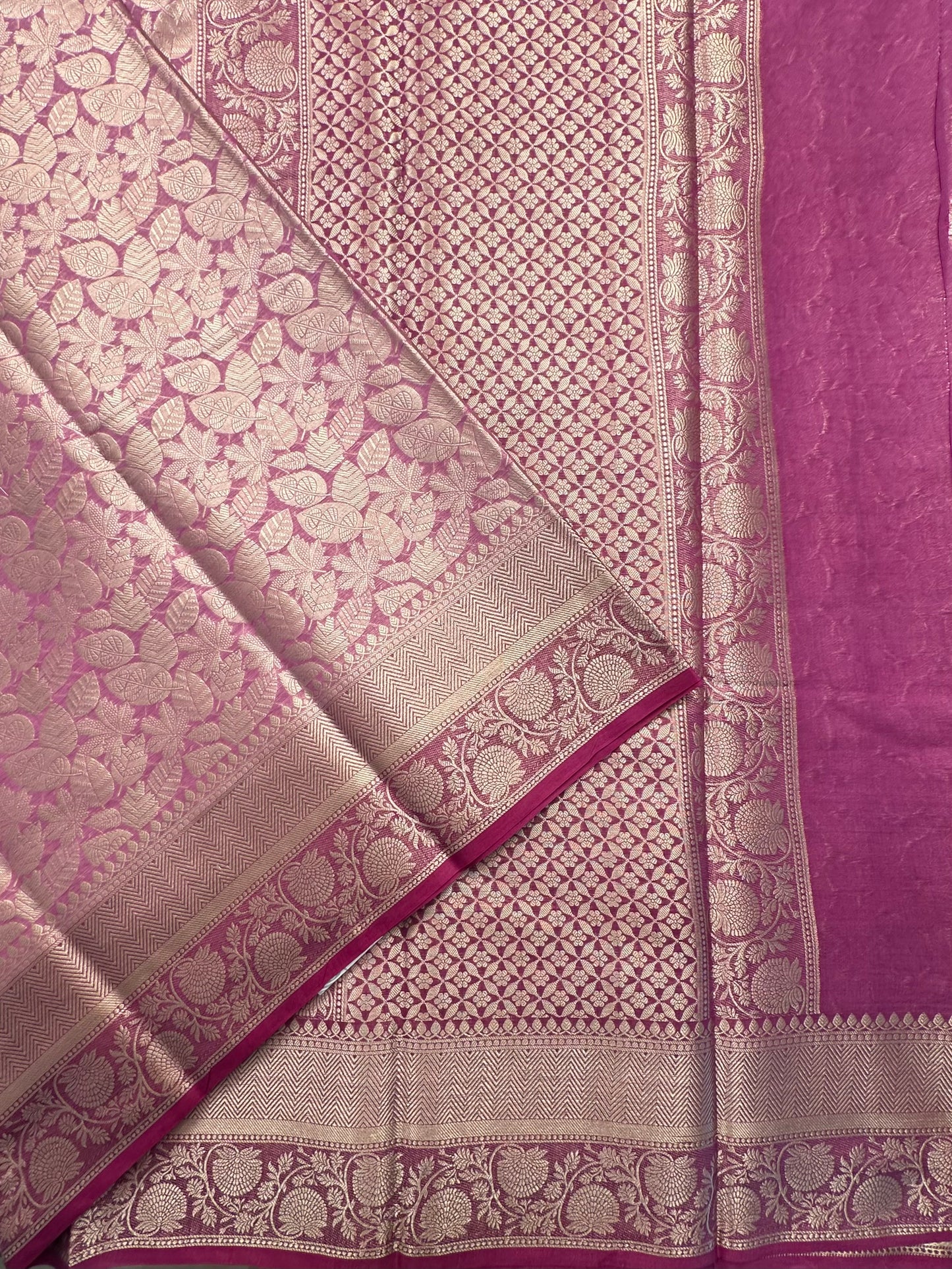 Magenta Vartika Tissue Saree