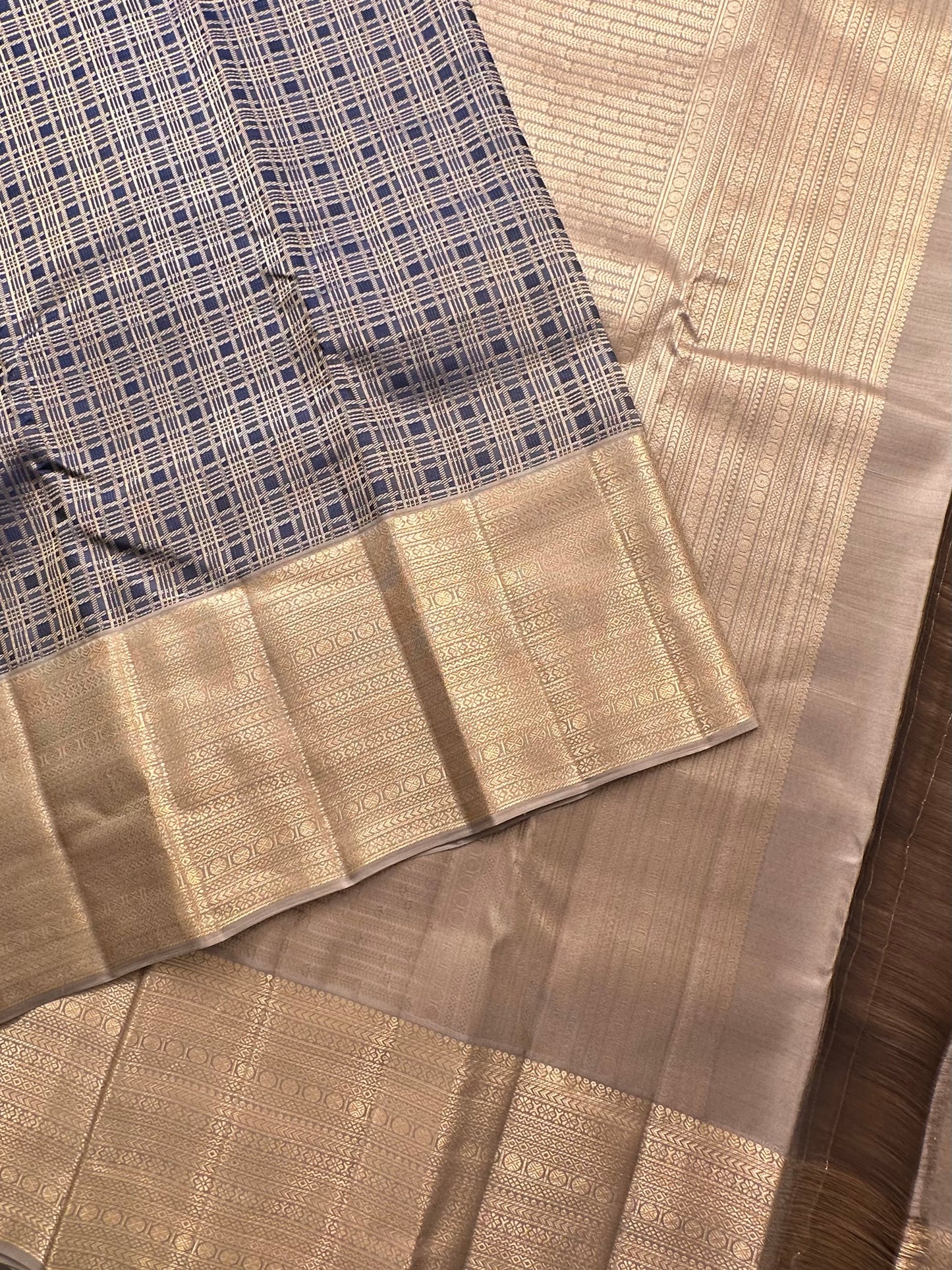 Blue-Beige  Handloom Kanjivaram Jamawar Pure Silk Saree