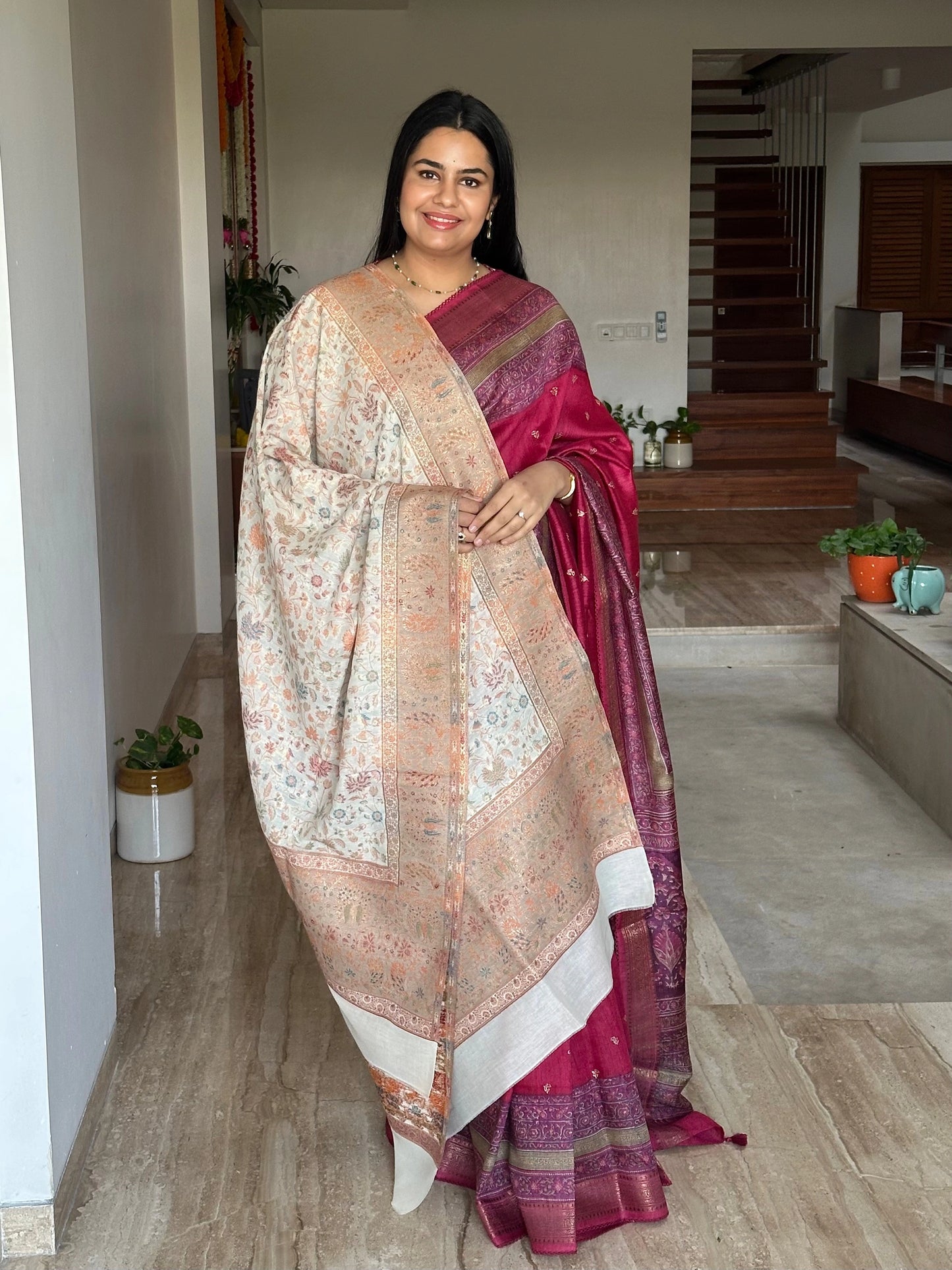 Cream-Beige Woolen Shawl