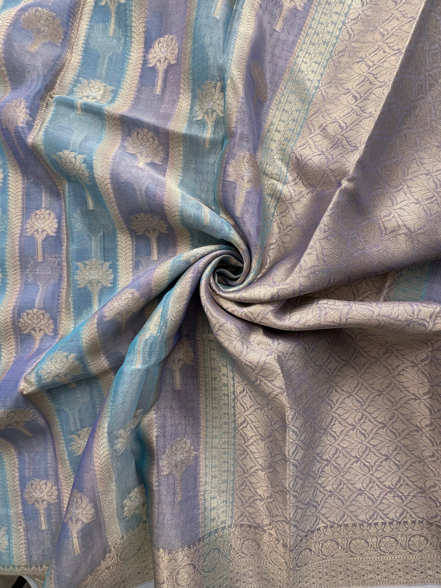 Ishpreet Tissue Saree