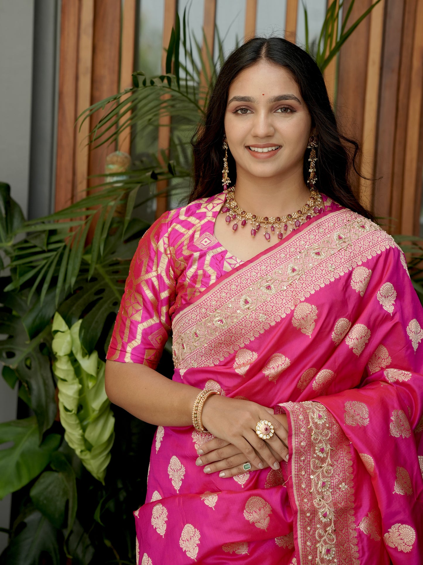 Rani Pure Banarasi Silk Saree With Gotapatti & Zarodozi Work