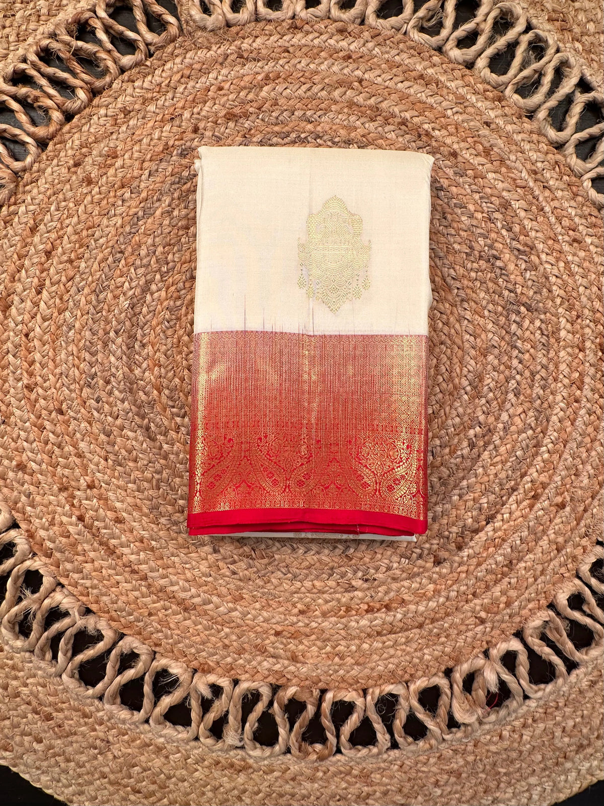 Cream-Red Handloom Kanjivaram Pure Silk Saree