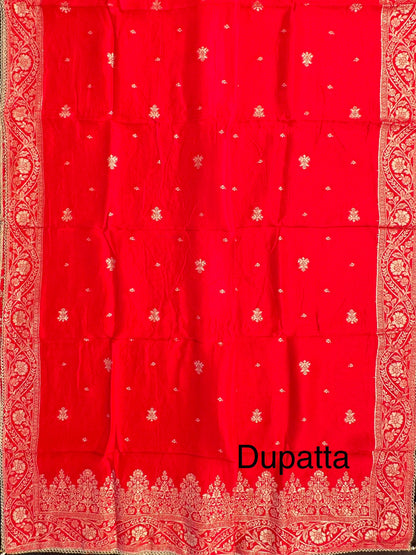 Red Artificial Crepe Unstitched 3-Piece Suit