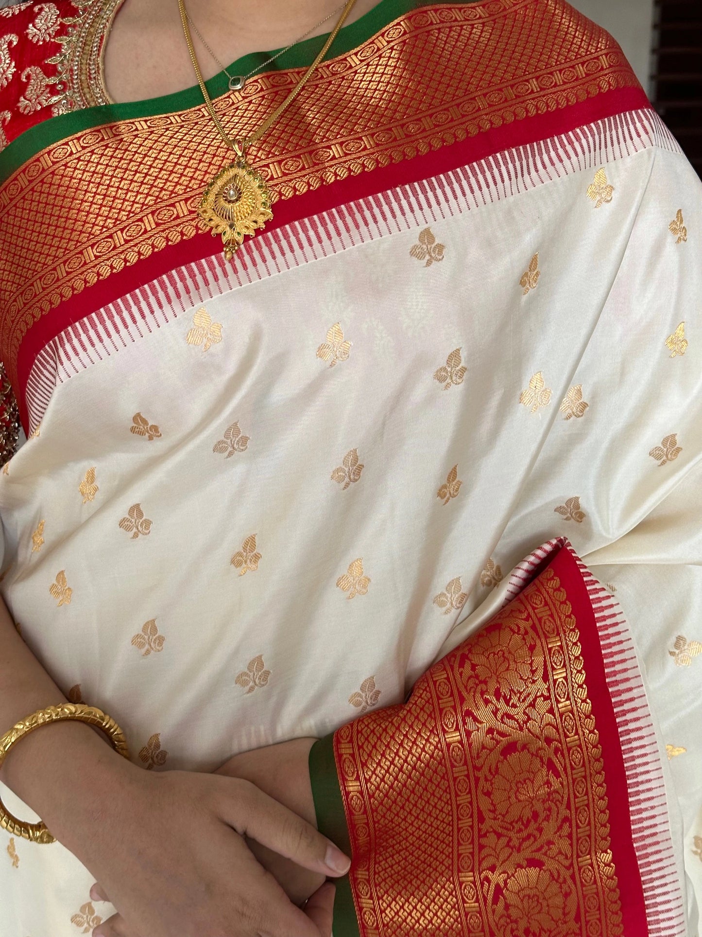 Off-White Red Gadwal Pure Silk Saree