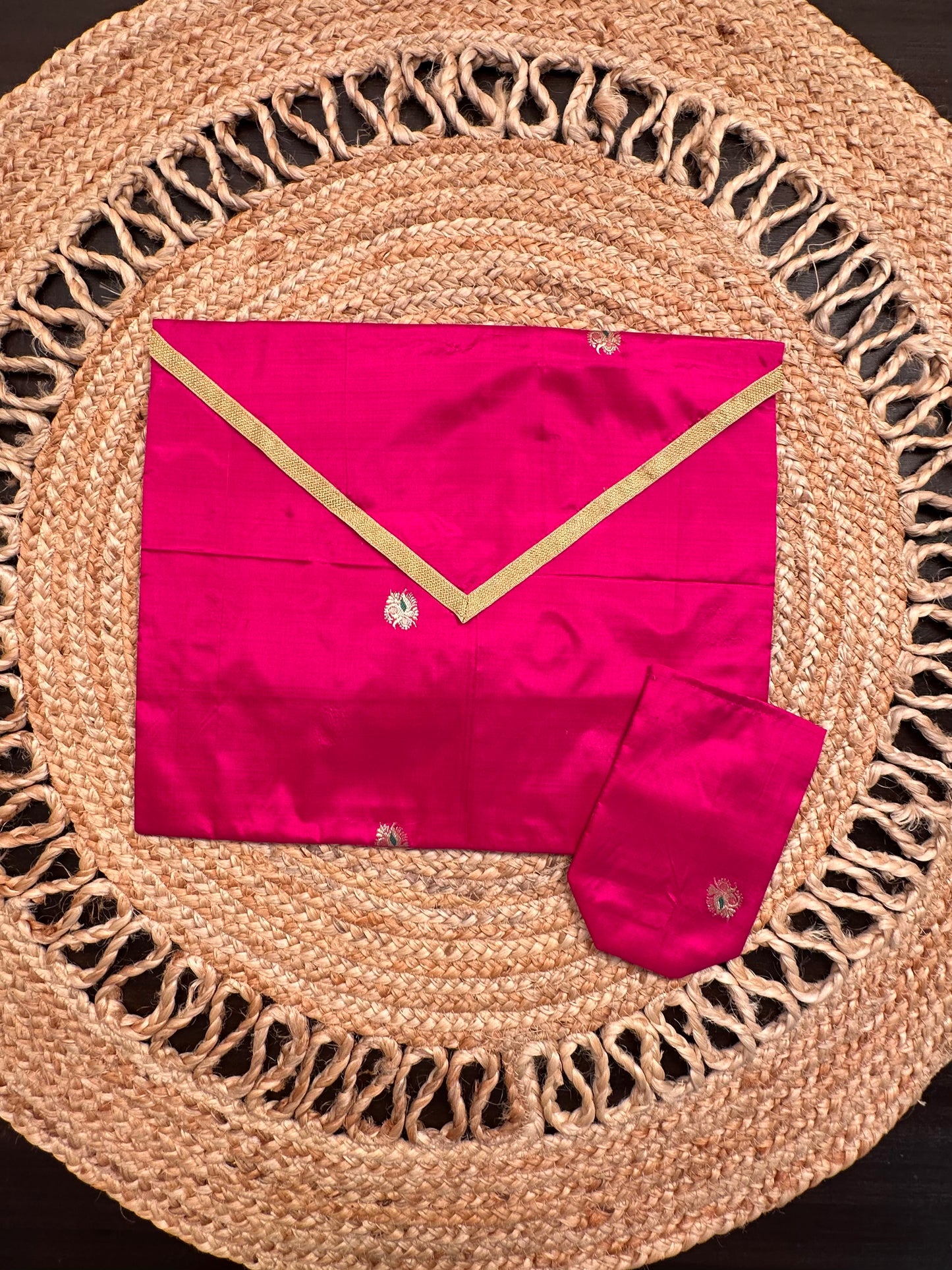 Magenta Pure Silk Saree Bag With Pouch