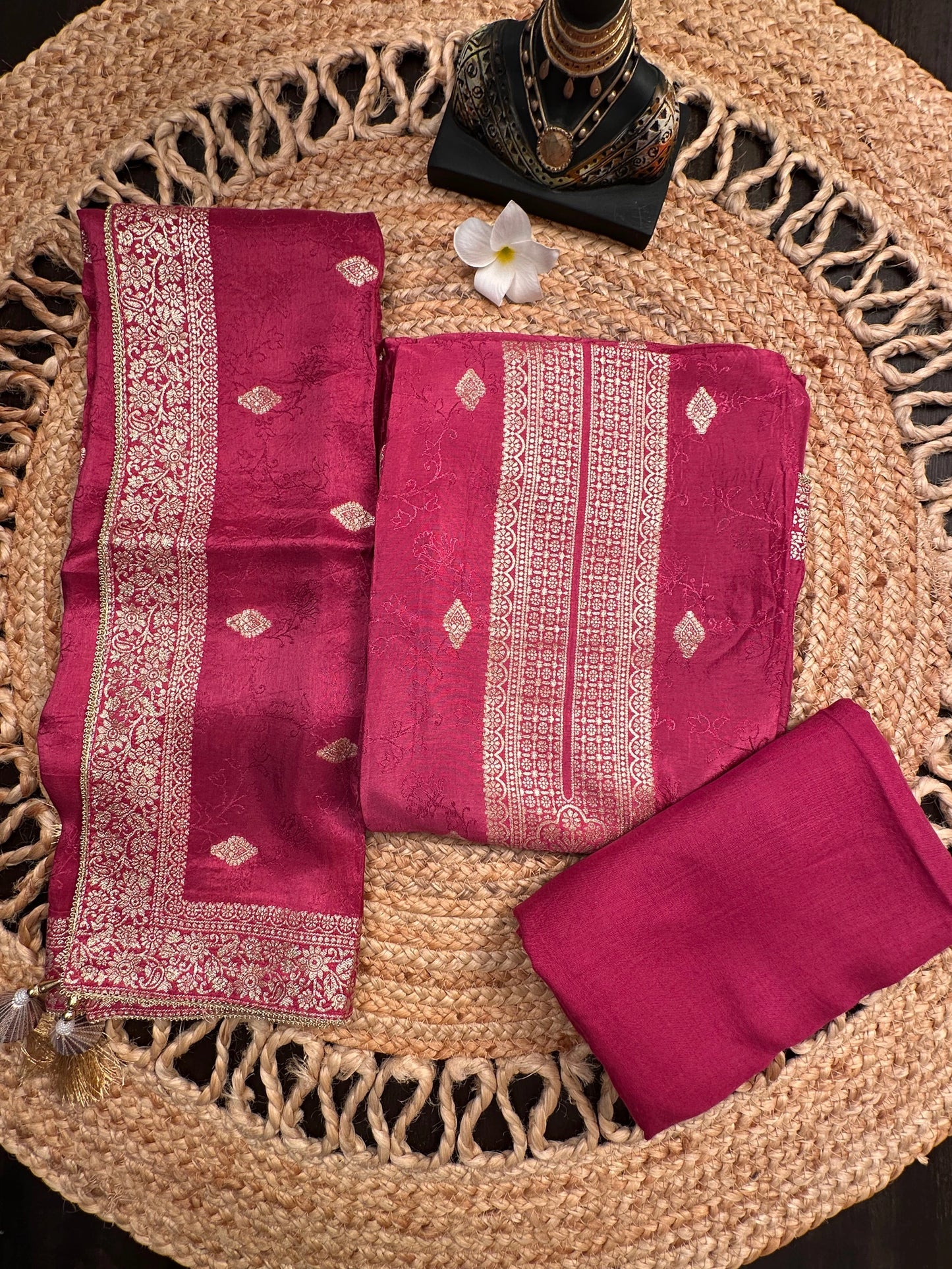 Magenta Artificial Crepe Unstitched 3-Piece Suit