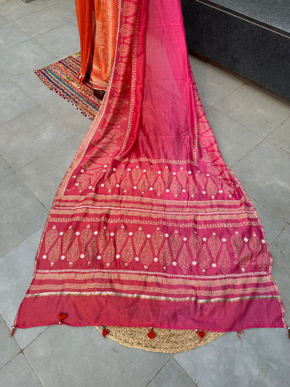 Coral Pink-Rani Block Print Chanderi Saree With Kaantha Stitch