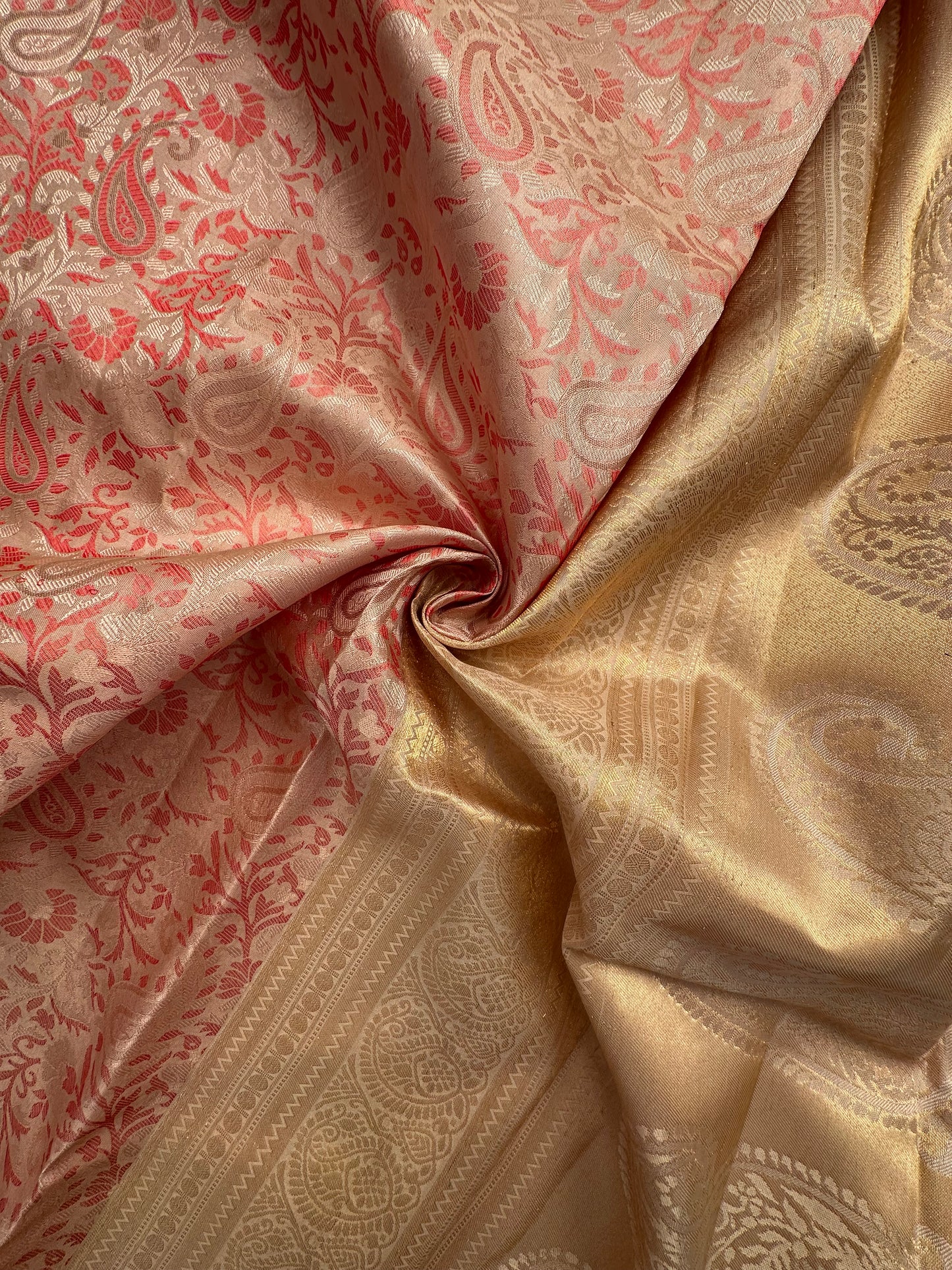 Beige-Pink  Handloom Kanjivaram Jamawar Pure Silk Saree