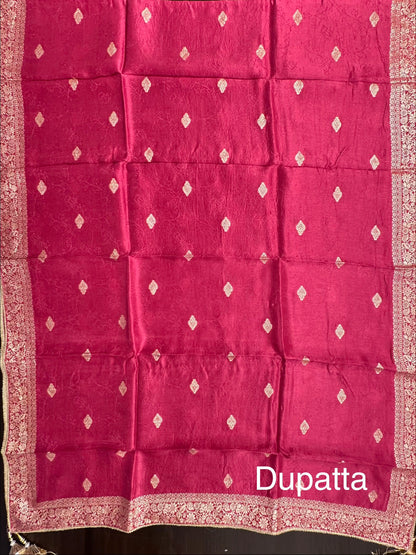 Magenta Artificial Crepe Unstitched 3-Piece Suit