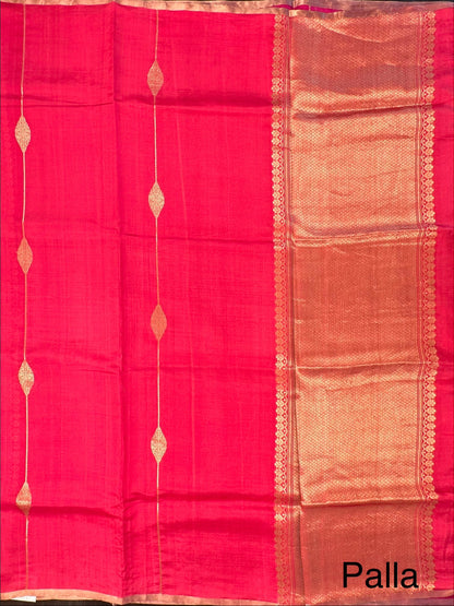 Strawberry Pink-Magenta Pink Vedika Banarasi Pure Silk Saree