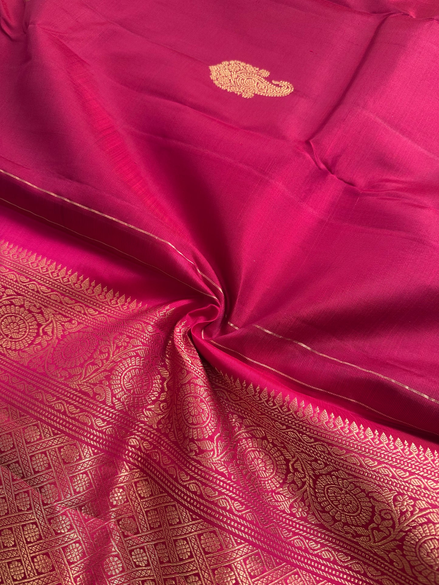 Magenta Handloom Kanjivaram Pure Silk Saree