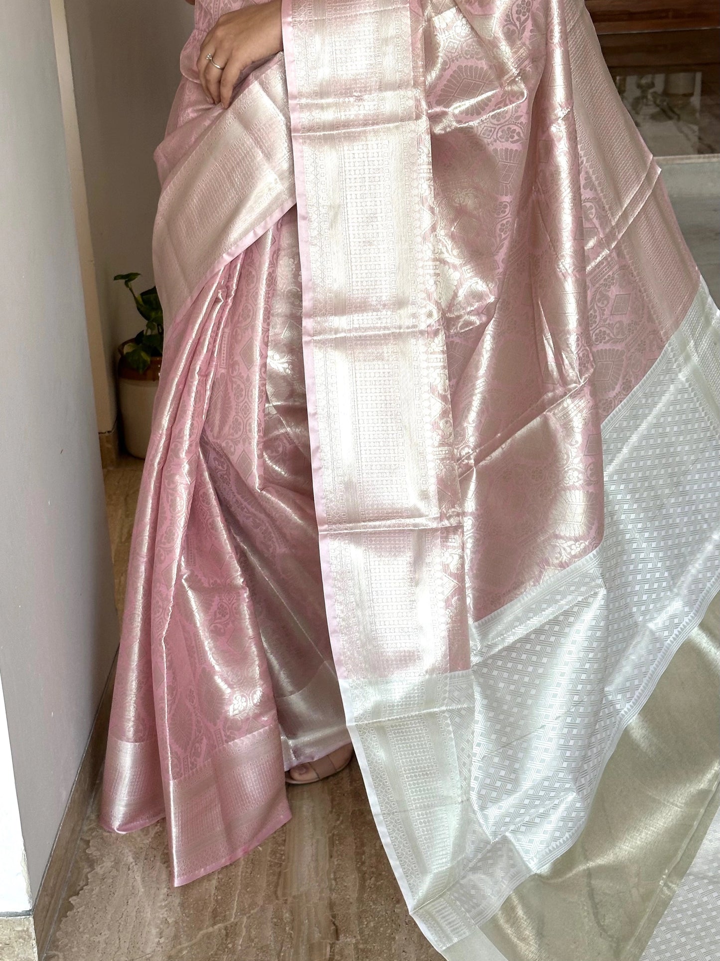 Pink Saadagi Tissue Saree