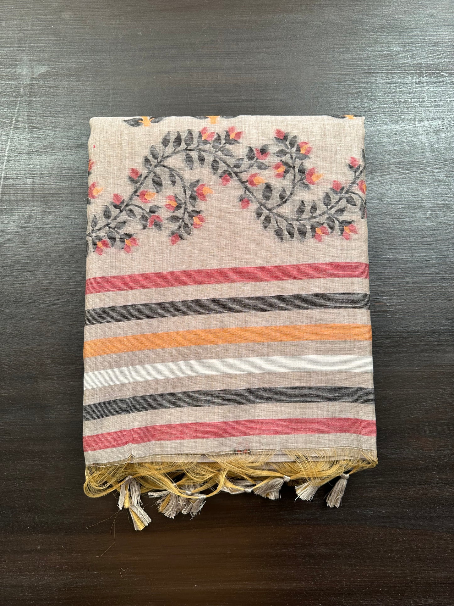 Grey Floral Blended Cotton Saree