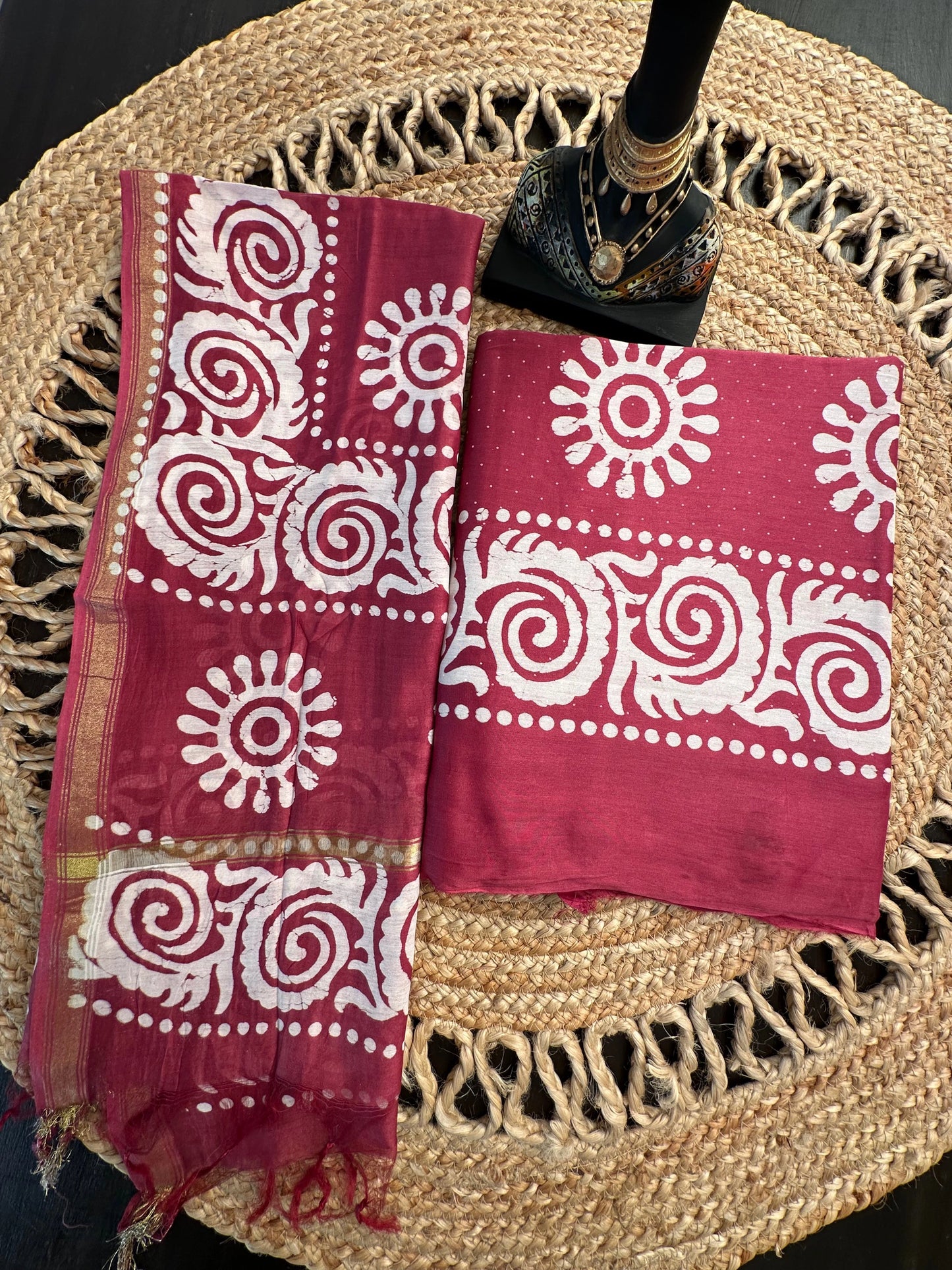 Magenta Printed Chanderi 3-Piece Unstitched Suit