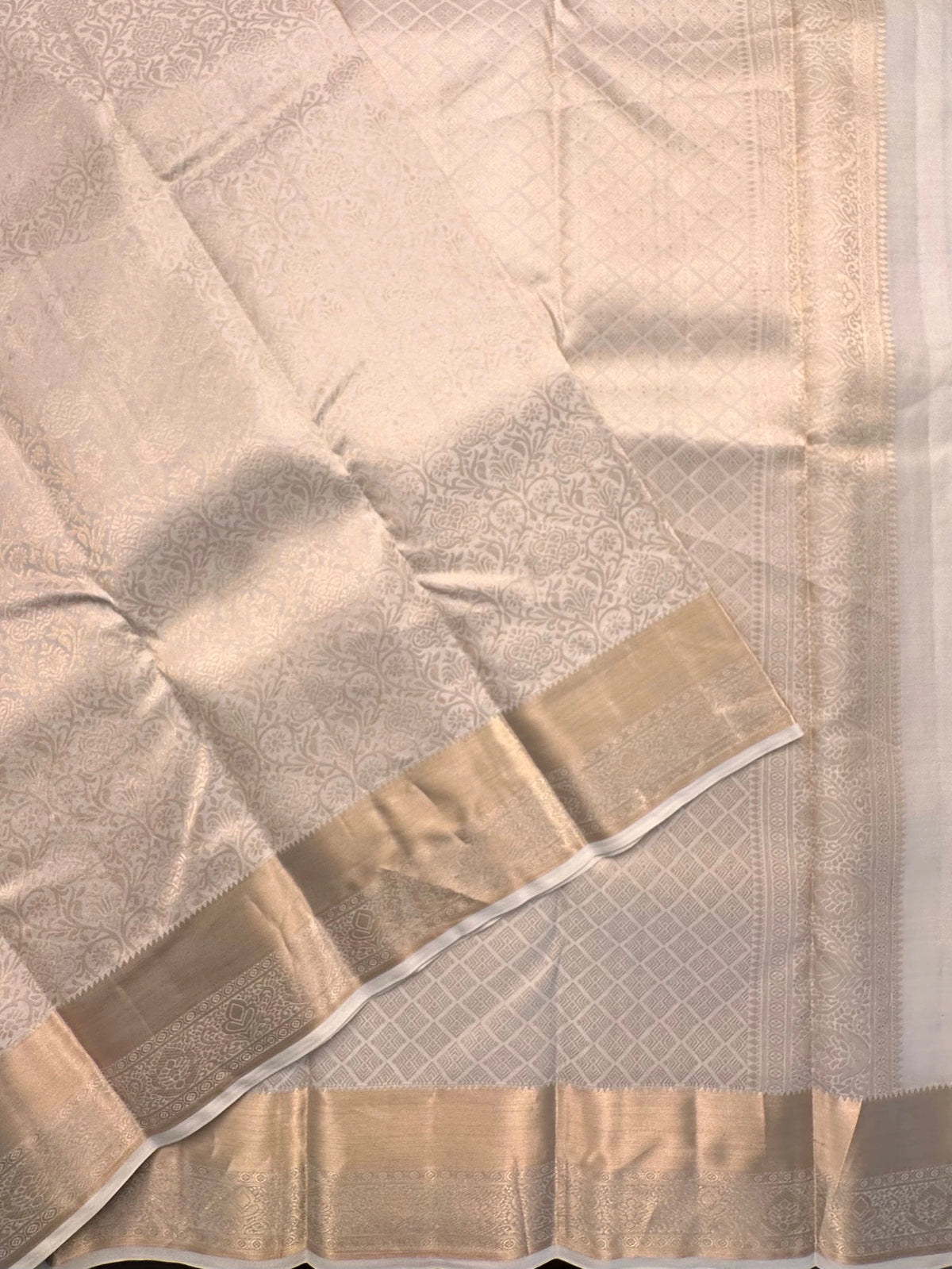 Off White Handloom Kanjivaram Jamawar Pure Silk Saree