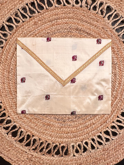Cream Pure Silk Saree Bag With Pouch