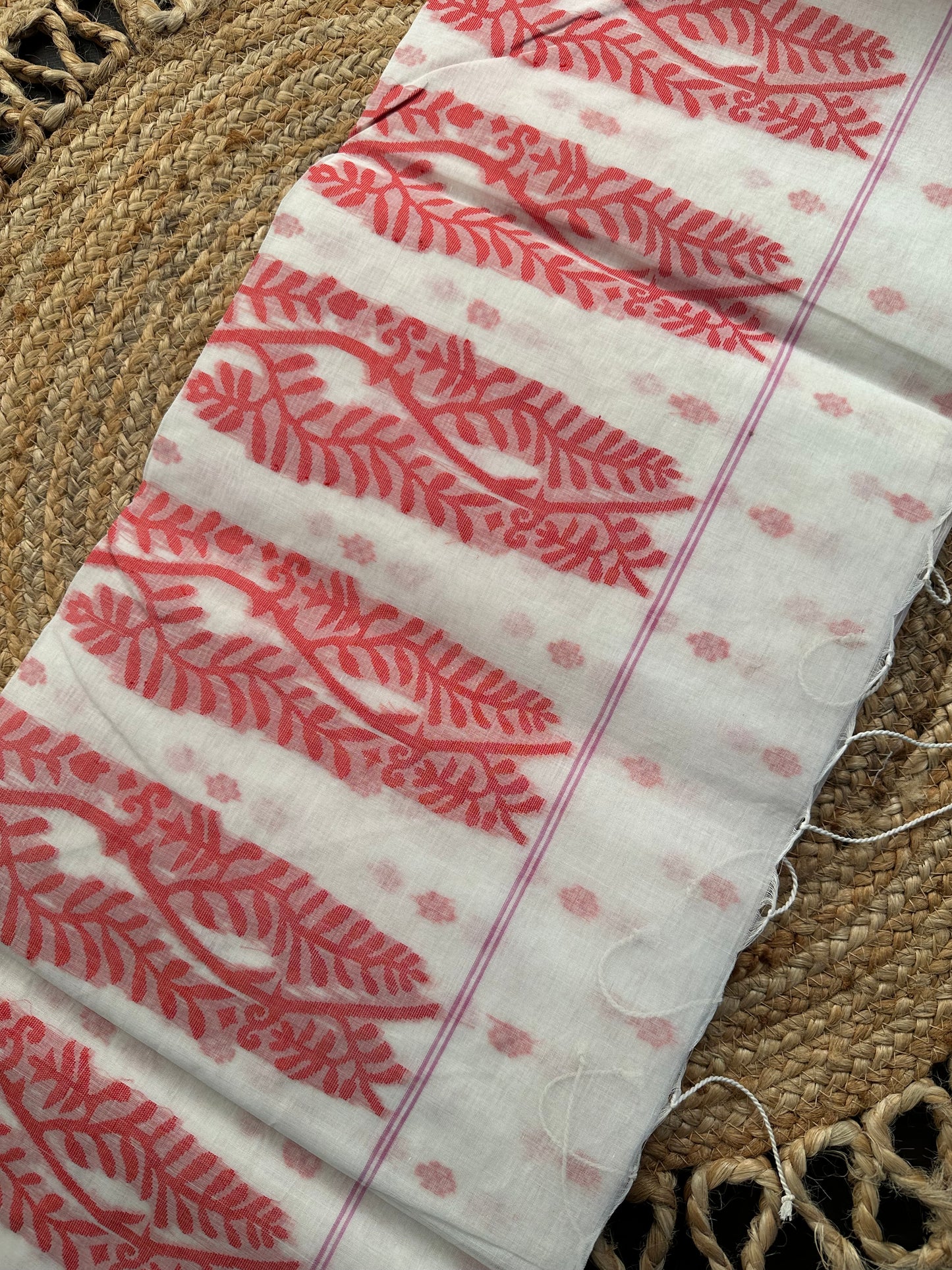 White Red Doodh Aalta Pure Cotton Saree