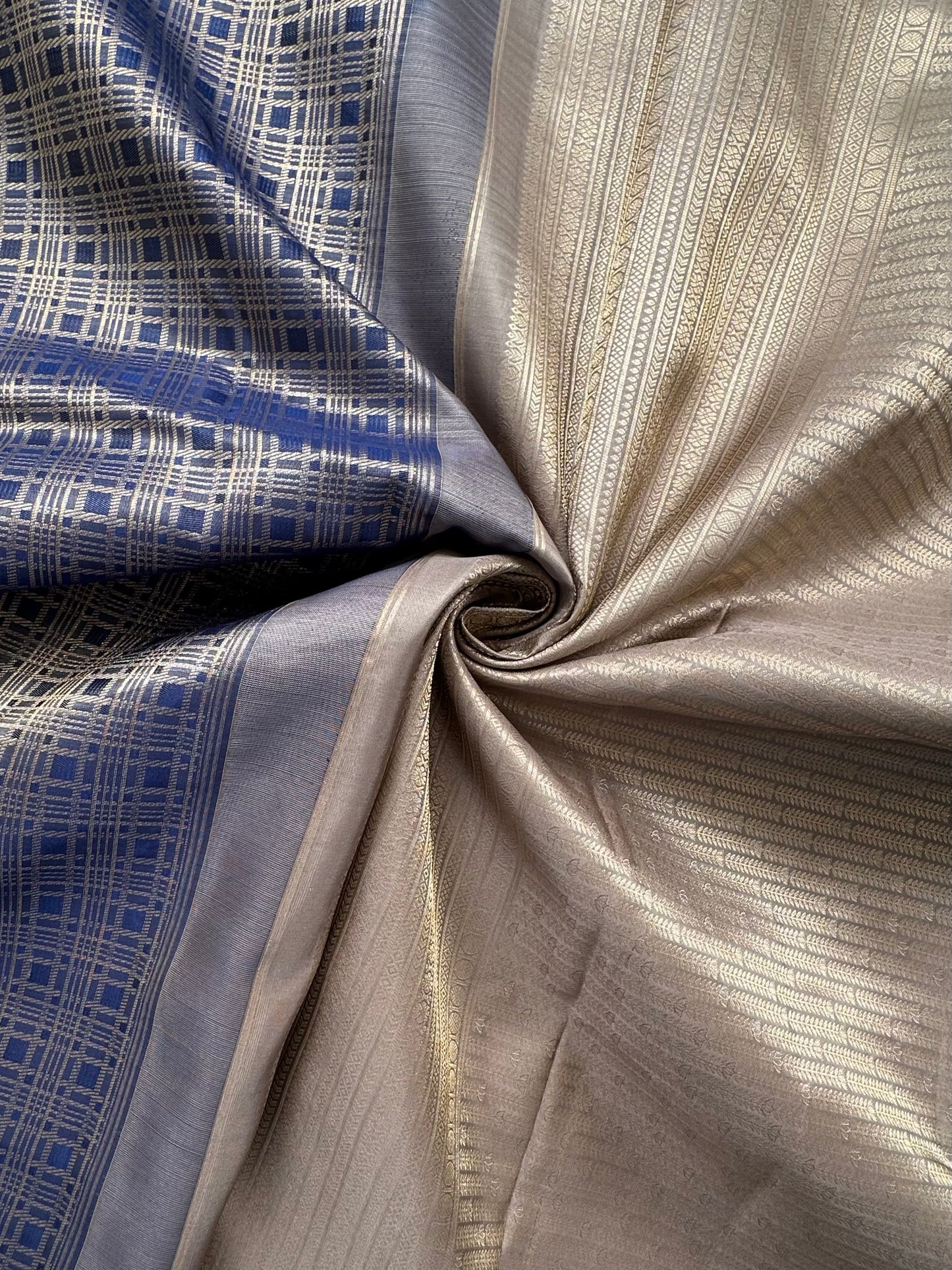 Blue-Beige  Handloom Kanjivaram Jamawar Pure Silk Saree