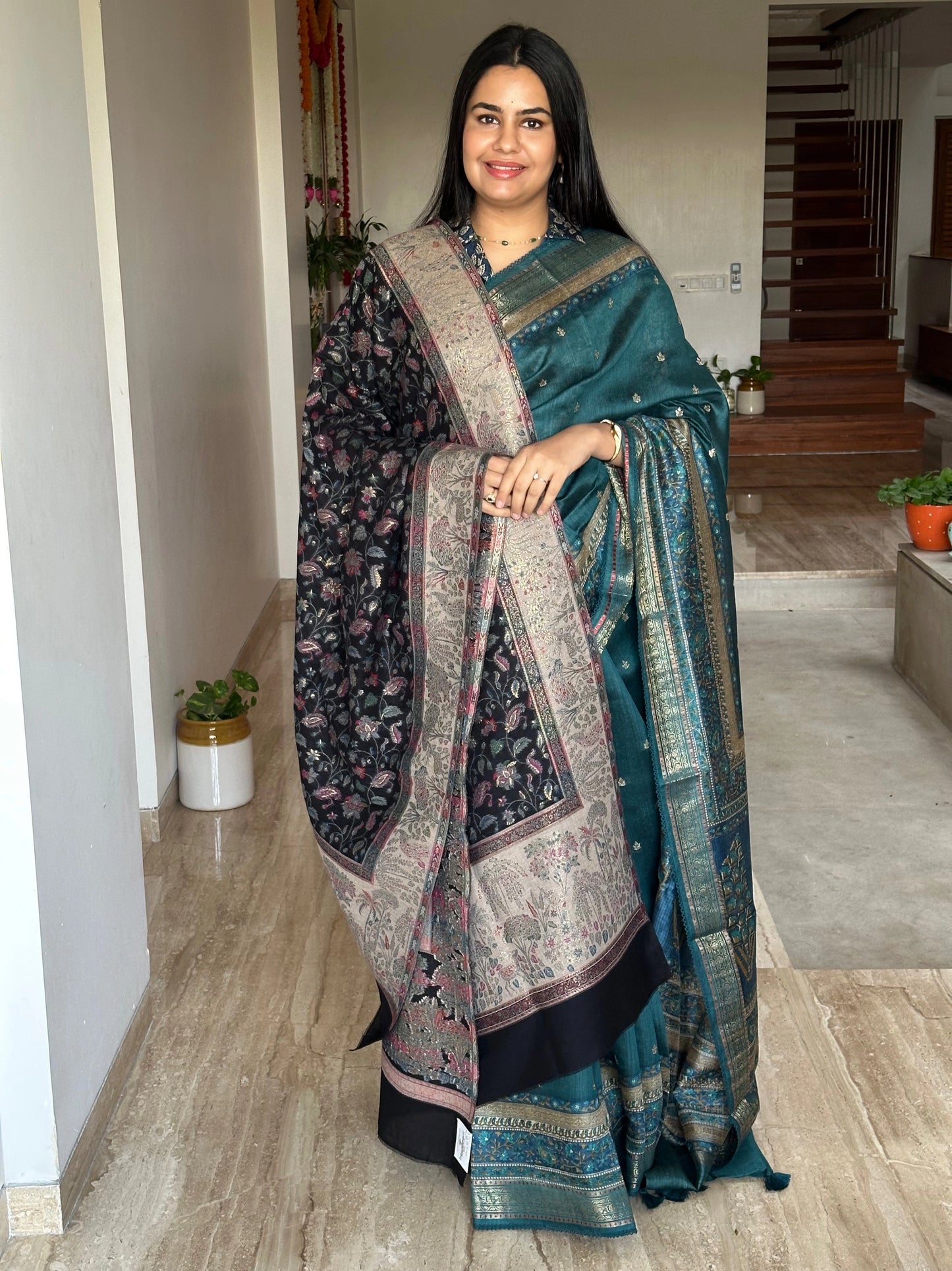 Black Blended Wool Shawl