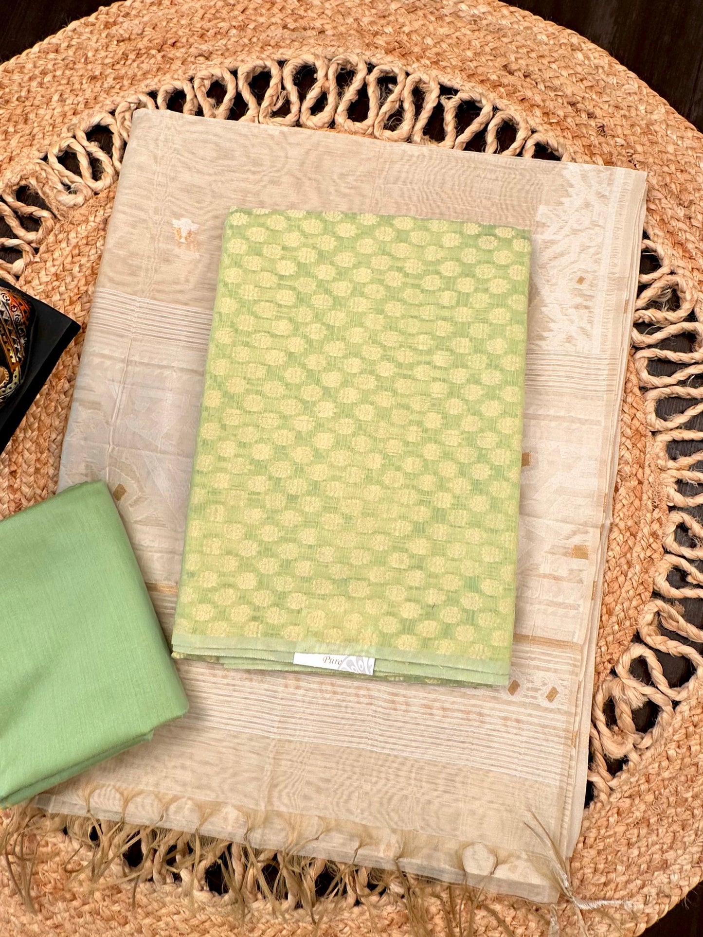 Parrot Green Jacquard 3-piece Unstitched Cotton Suit