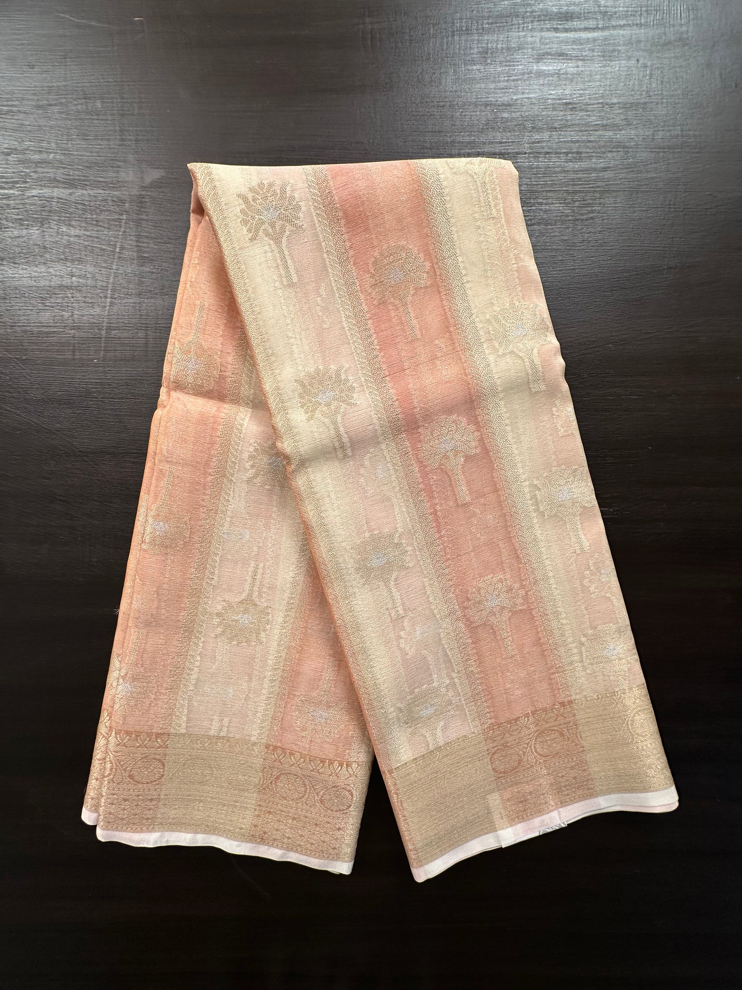 Ishpreet Tissue Saree
