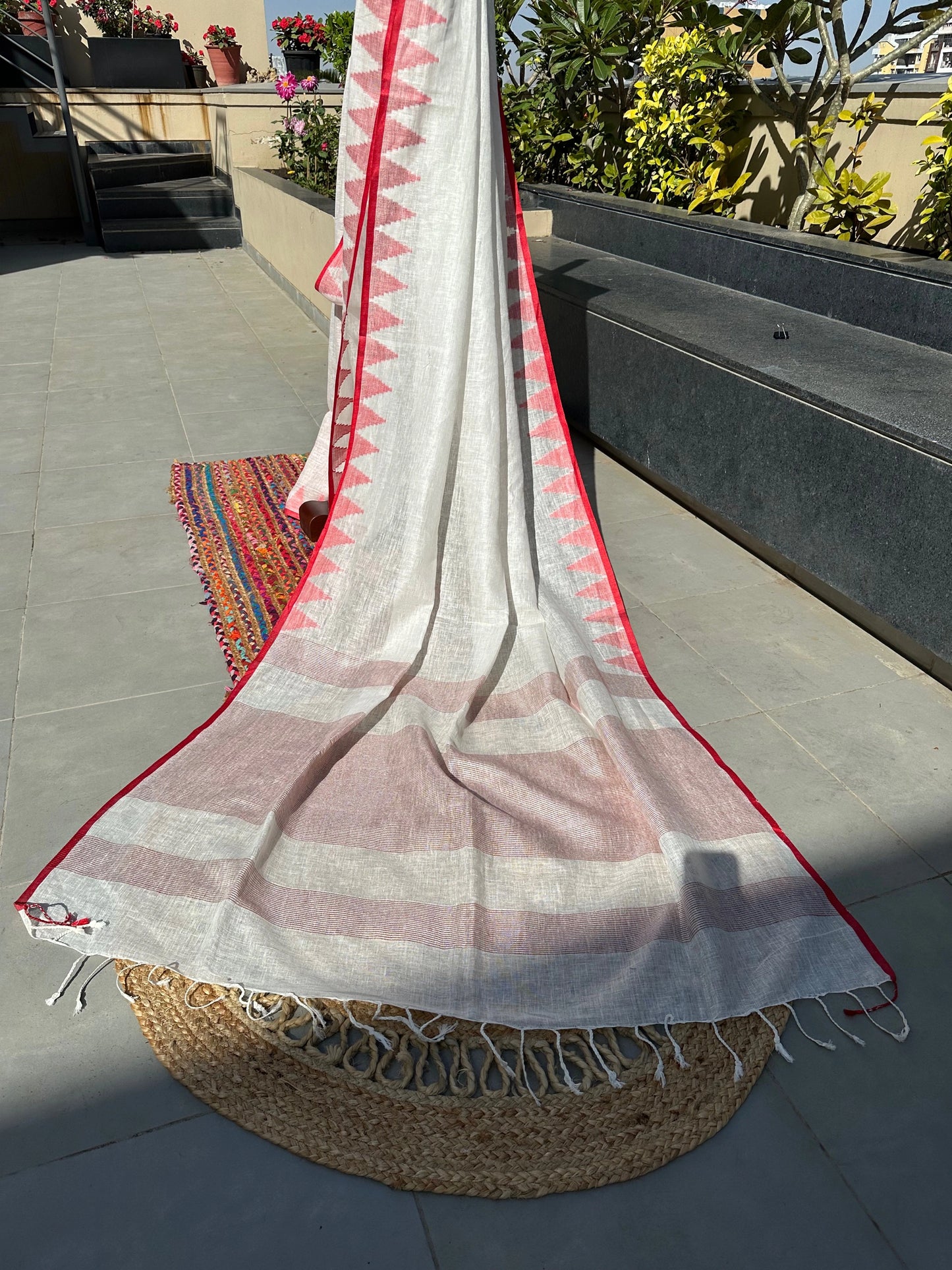 Off White-Red Linen Saree