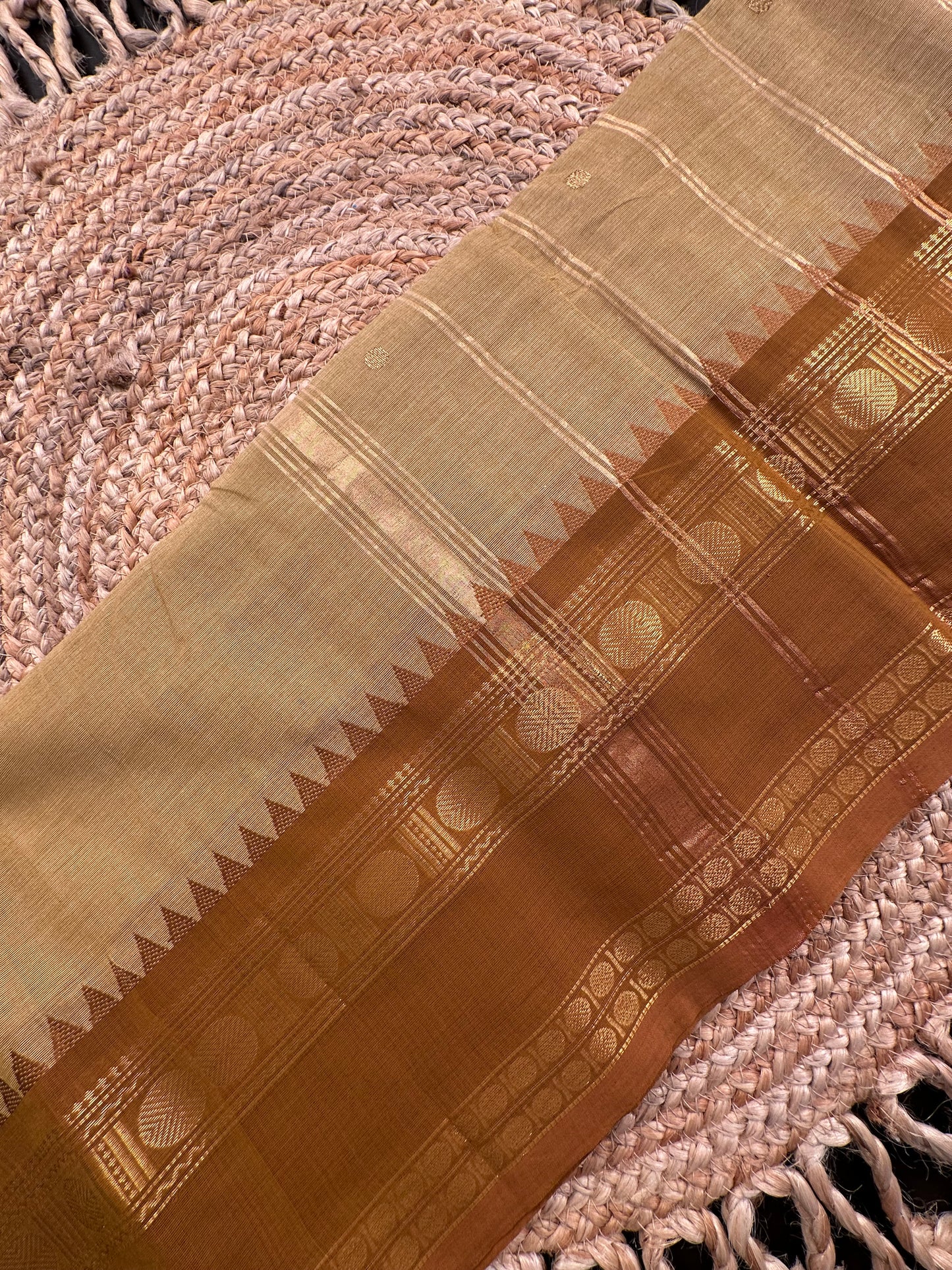 Beige Narayanpet Cotton Saree