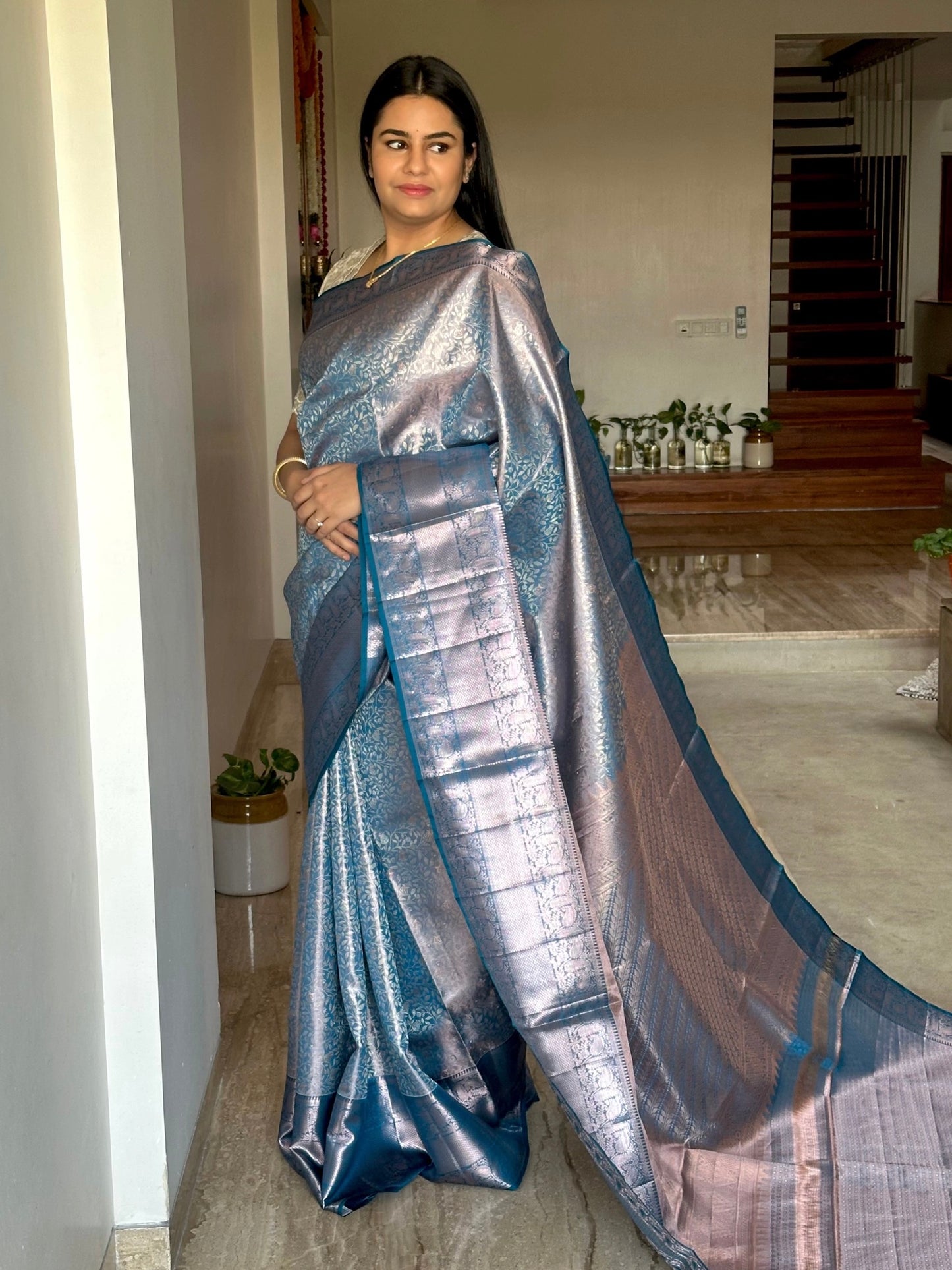 Blue Handloom  Jamawar Pure Tissue Silk Saree