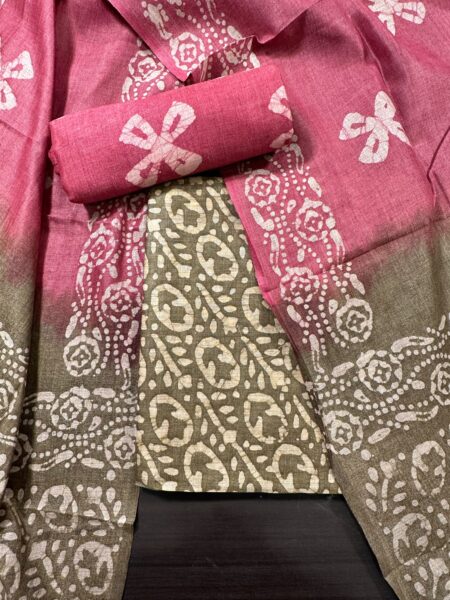 Mehendi Green and Pink Baatik Print Mercerised Cotton Suit