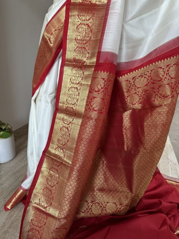 White-Red Nakshi Border Pure Silk Saree